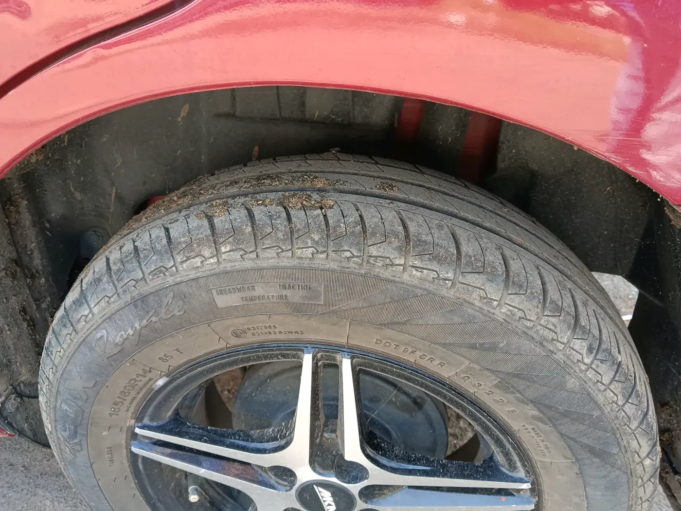 2022 Maruti Dzire VXI AMT, Petrol, Automatic, 25,630 km, tyre