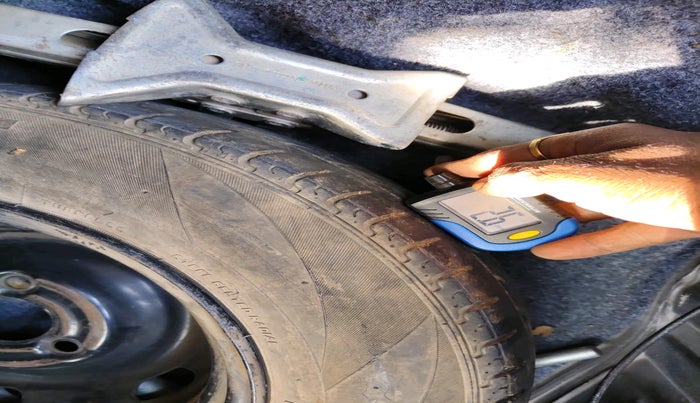 2018 Renault Kwid RXT 0.8, Petrol, Manual, 29,000 km, tyre