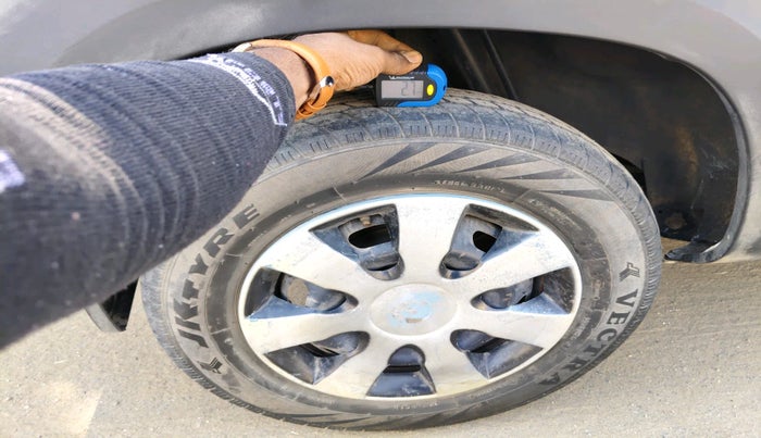 2018 Renault Kwid RXT 0.8, Petrol, Manual, 29,000 km, tyre