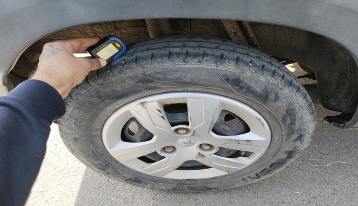 2016 Renault Kwid RXT 0.8, Petrol, Manual, 68,448 km, tyre