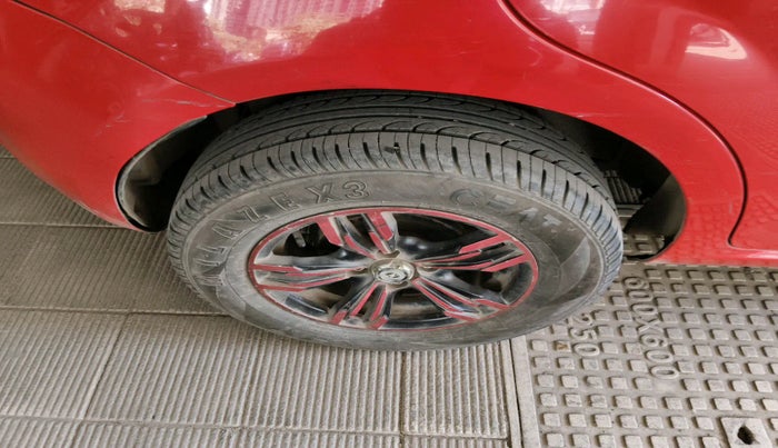 2016 Fiat Punto EVO DYNAMIC 1.2, Petrol, Manual, 59,469 km, tyre