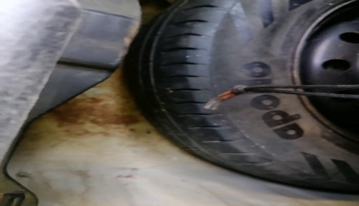 2021 Maruti Dzire VXI, Petrol, Manual, 1,08,216 km, tyre