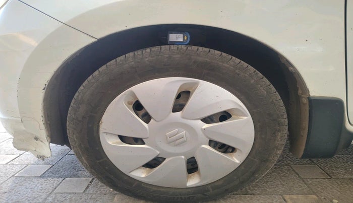 2015 Maruti Celerio VXI CNG, Petrol, Manual, 1,82,590 km, tyre