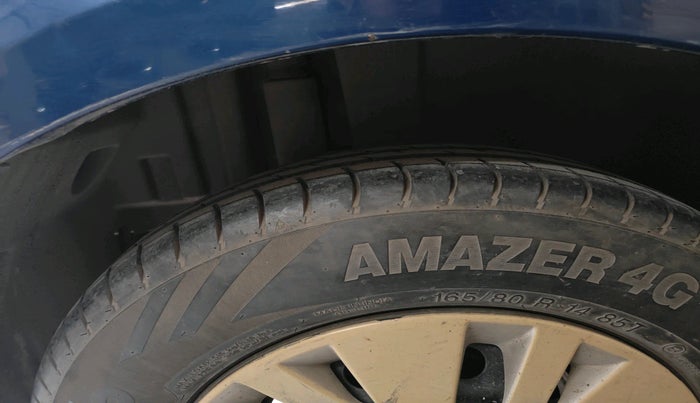 2012 Maruti Swift VXI, Petrol, Manual, 85,605 km, tyre