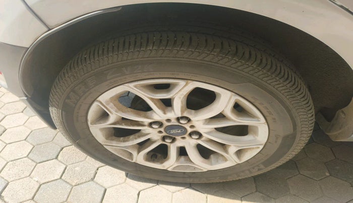 2017 Ford Ecosport TITANIUM 1.5L PETROL AT, Petrol, Automatic, 73,442 km, tyre