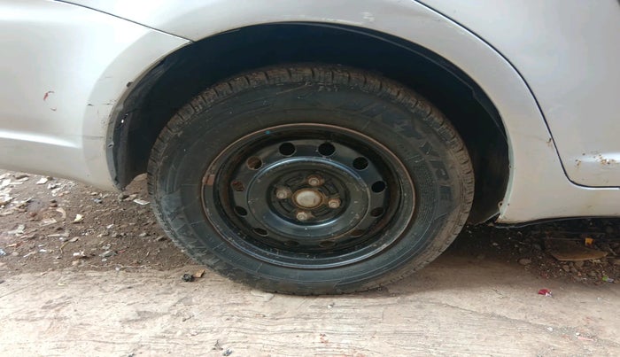 2010 Maruti Swift Dzire VXI, Petrol, Manual, 88,727 km, tyre