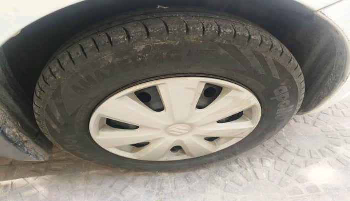 2011 Maruti Swift Dzire VXI, Petrol, Manual, 89,785 km, tyre