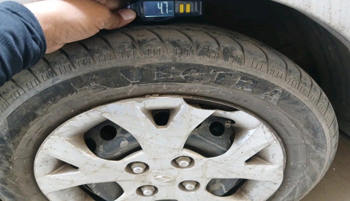 2015 Hyundai Grand i10 SPORTZ 1.2 KAPPA VTVT, Petrol, Manual, 66,177 km, tyre