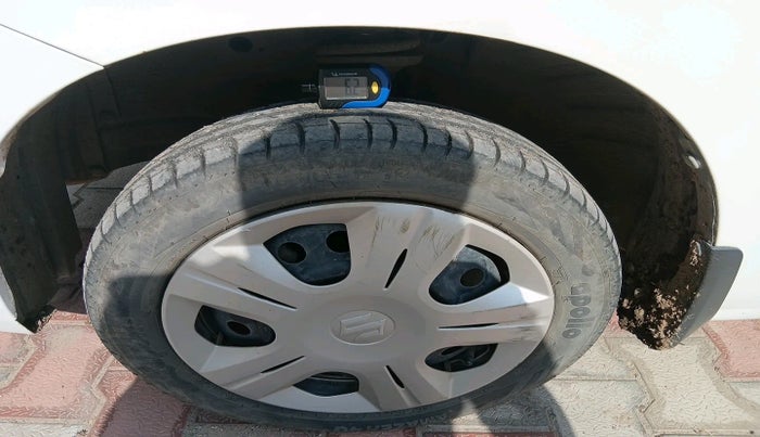 2015 Maruti Wagon R 1.0 VXI, Petrol, Manual, 45,863 km, tyre