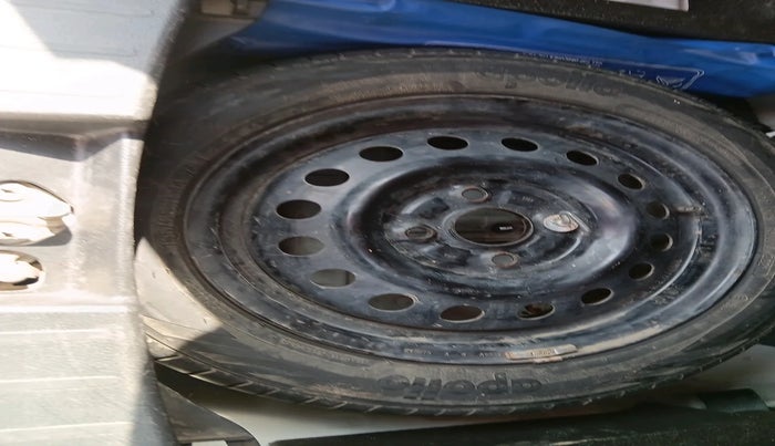 2015 Maruti Wagon R 1.0 VXI, Petrol, Manual, 45,863 km, tyre