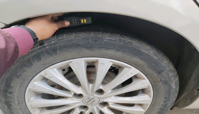 2018 Maruti Ciaz DELTA 1.4 MT PETROL, Petrol, Manual, 2,00,558 km, tyre