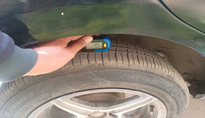 2016 Nissan Micra Active XV, Petrol, Manual, 1,11,786 km, tyre