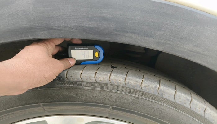 2018 Hyundai Creta SX AT 1.6 DIESEL, Diesel, Automatic, 1,01,296 km, tyre