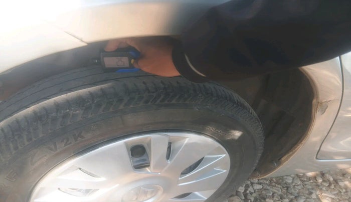 2012 Maruti Swift VDI, Diesel, Manual, 1,19,967 km, tyre