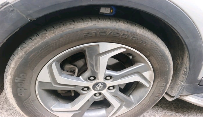 2018 Hyundai Creta SX AT 1.6 PETROL, Petrol, Automatic, 1,66,362 km, tyre