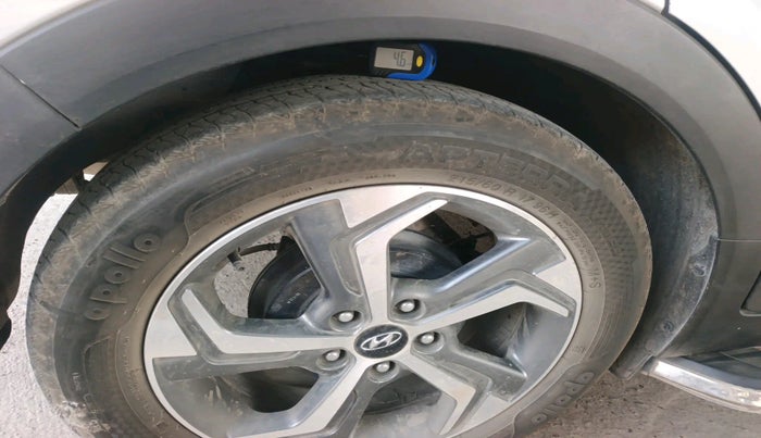 2018 Hyundai Creta SX AT 1.6 PETROL, Petrol, Automatic, 1,66,362 km, tyre