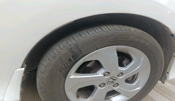 2016 Honda City 1.5L I-VTEC VX, Petrol, Manual, 1,17,840 km, tyre