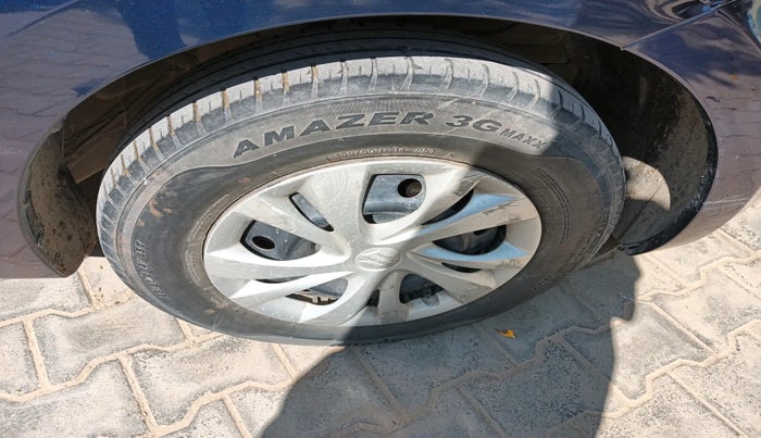 2020 Maruti Swift VXI, Petrol, Manual, 49,957 km, tyre