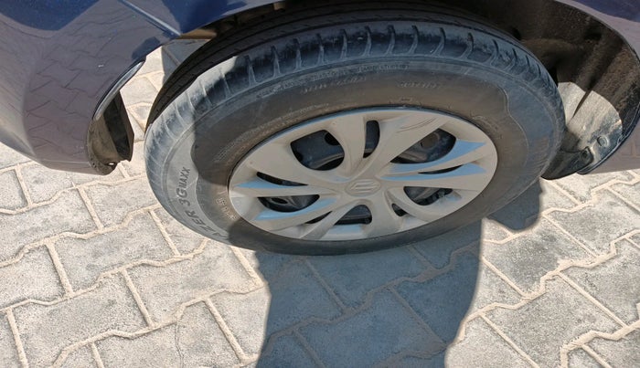 2020 Maruti Swift VXI, Petrol, Manual, 49,957 km, tyre