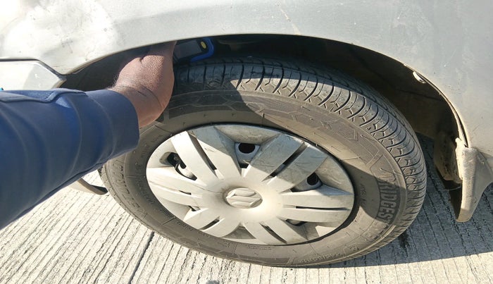 2011 Maruti Alto LXI, Petrol, Manual, 1,52,706 km, tyre