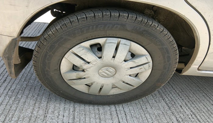 2011 Maruti Alto LXI, Petrol, Manual, 1,52,706 km, tyre