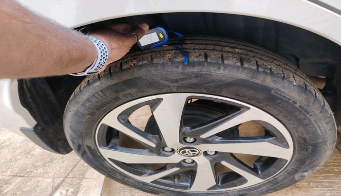 2022 Toyota Glanza G AMT, Petrol, Automatic, 22,355 km, tyre