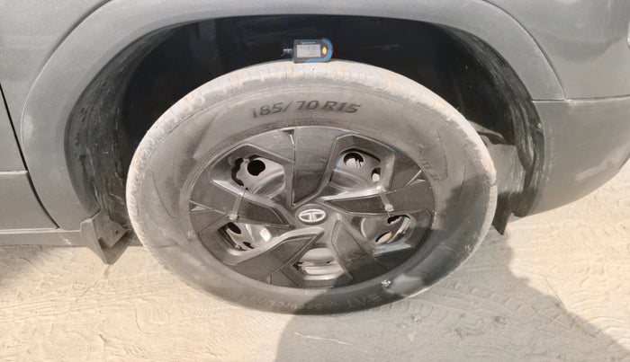 2022 Tata PUNCH ADVENTURE MT, Petrol, Manual, 26,516 km, tyre