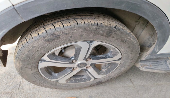 2023 Tata NEXON XZ Plus LUX, Petrol, Manual, 12,255 km, tyre