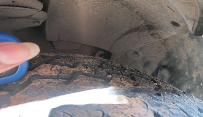 2014 Renault Duster 85 PS RXL DIESEL, Diesel, Manual, 1,41,755 km, tyre