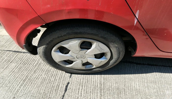 2021 Tata Tiago XT PETROL, Petrol, Manual, 35,000 km, tyre