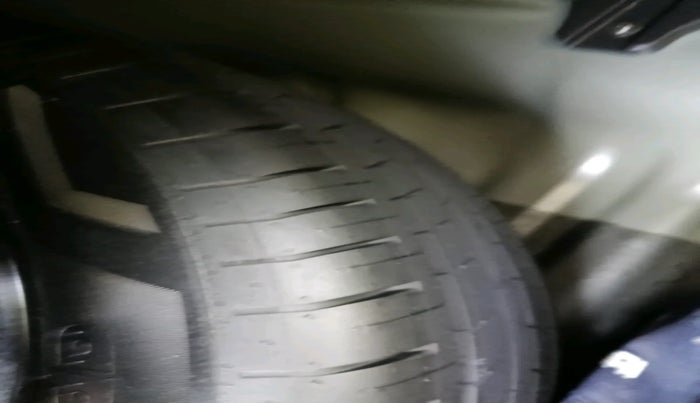 2022 Hyundai Creta SX 1.5 PETROL, Petrol, Manual, 8,800 km, tyre