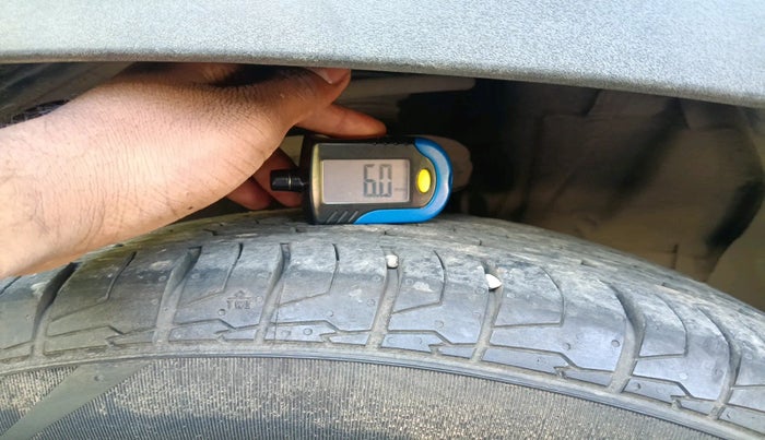 2022 Hyundai Creta SX 1.5 PETROL, Petrol, Manual, 8,800 km, tyre