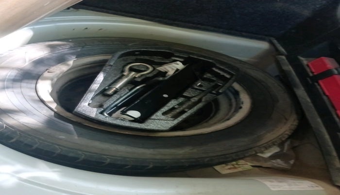 2012 Volkswagen Polo COMFORTLINE 1.2L PETROL, Petrol, Manual, 99,832 km, tyre