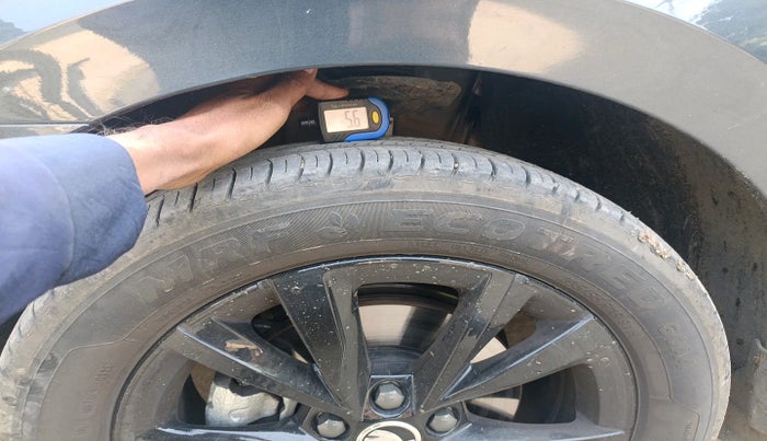 2025 Skoda SLAVIA Sportline 1.0L TSI AT, Petrol, Automatic, 3,820 km, tyre