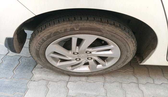 2020 Honda Jazz 1.2L I-VTEC ZX CVT, Petrol, Automatic, 30,626 km, tyre