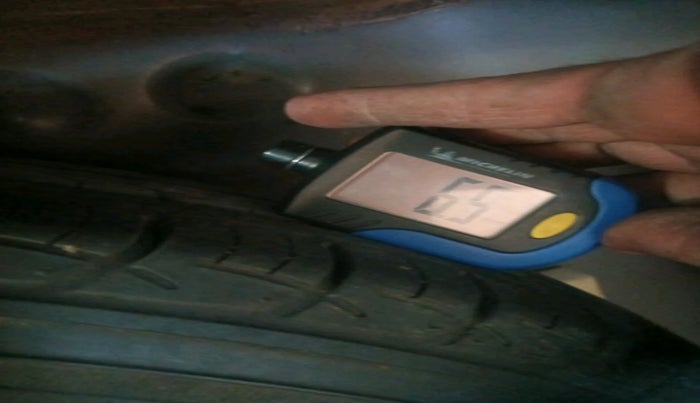 2015 Honda Jazz 1.2L I-VTEC S, Petrol, Manual, 1,08,459 km, tyre