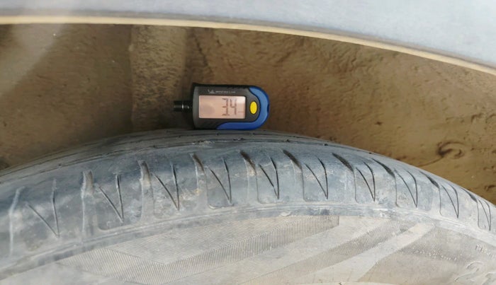 2021 KIA SONET HTX 1.0 IMT, Petrol, Manual, 34,740 km, tyre