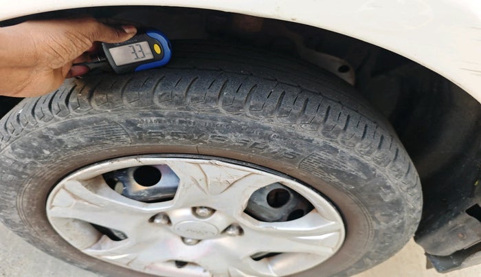 2017 Ford Ecosport AMBIENTE 1.5L DIESEL, Diesel, Manual, 1,28,656 km, tyre