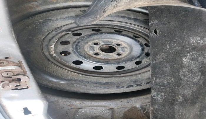 2011 Maruti Ritz VDI, Diesel, Manual, 67,509 km, tyre