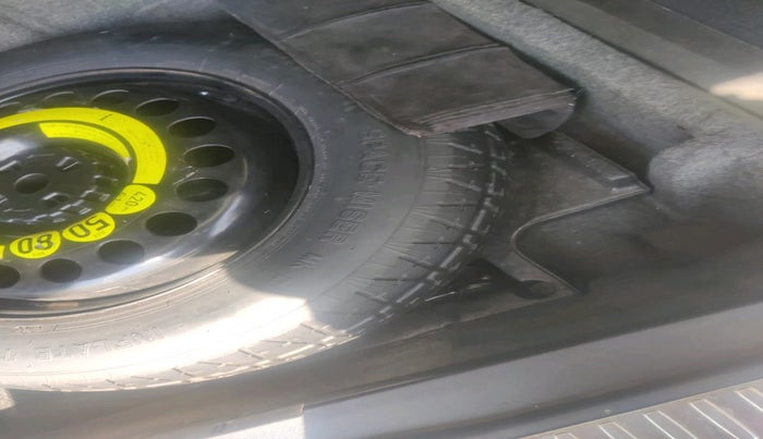 2013 Mercedes Benz GL Class 3.0 GRAND EDITION LUXURY, Diesel, Automatic, 1,42,629 km, tyre