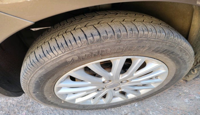 2018 Maruti Dzire ZXI, Petrol, Manual, 58,487 km, tyre