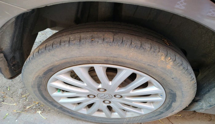 2018 Maruti Dzire ZXI, Petrol, Manual, 58,487 km, tyre