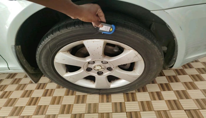 2010 Skoda Laura ELEGANCE 1.9 TDI MT, Diesel, Manual, 1,54,878 km, tyre