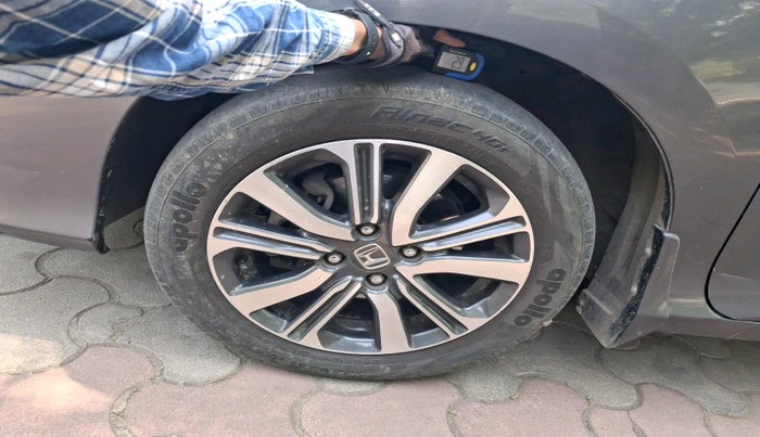 2017 Honda City 1.5L I-VTE V CVT, Petrol, Automatic, 49,579 km, tyre