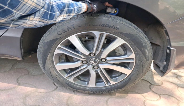 2017 Honda City 1.5L I-VTE V CVT, Petrol, Automatic, 49,579 km, tyre