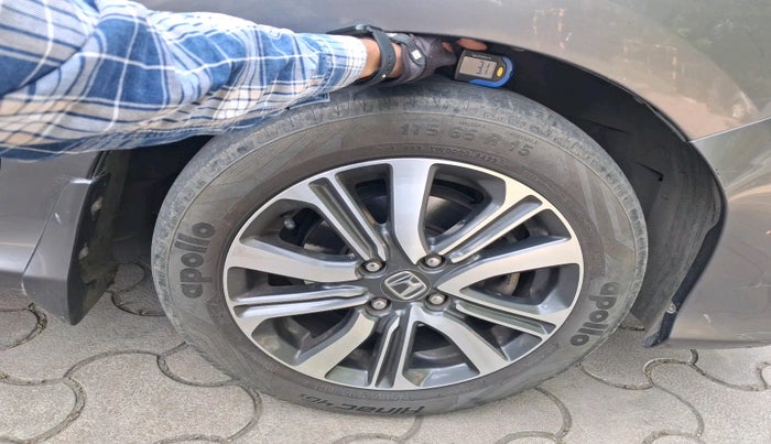 2017 Honda City 1.5L I-VTE V CVT, Petrol, Automatic, 49,579 km, tyre