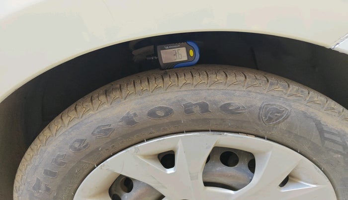 2014 Hyundai Grand i10 SPORTZ 1.2 KAPPA VTVT, Petrol, Manual, 52,888 km, tyre