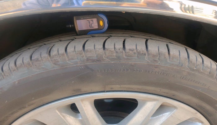 2019 Toyota Innova Crysta 2.4 ZX 7 STR, Diesel, Manual, 1,60,403 km, tyre