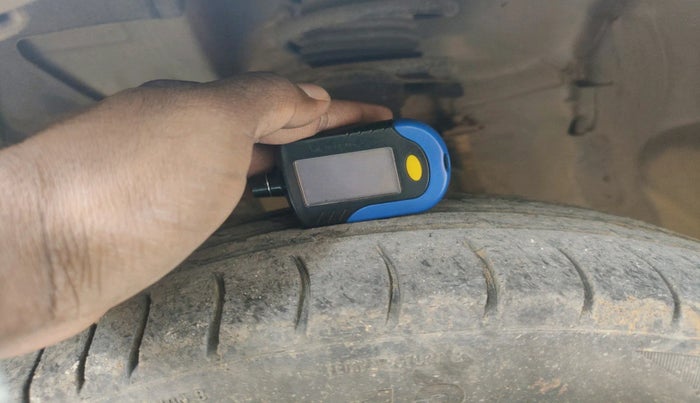 2015 Datsun Go T, Petrol, Manual, 1,03,712 km, tyre