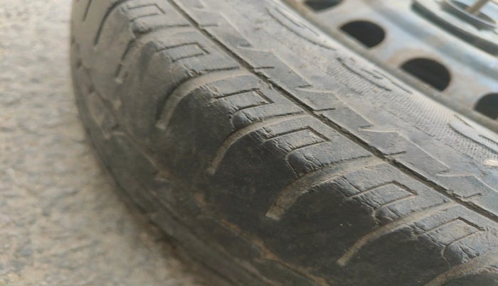 2015 Datsun Go T, Petrol, Manual, 1,03,712 km, tyre